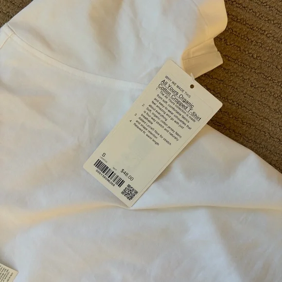 Lululemon Athletica White Short Sleeve Tee - Picture 4 of 6